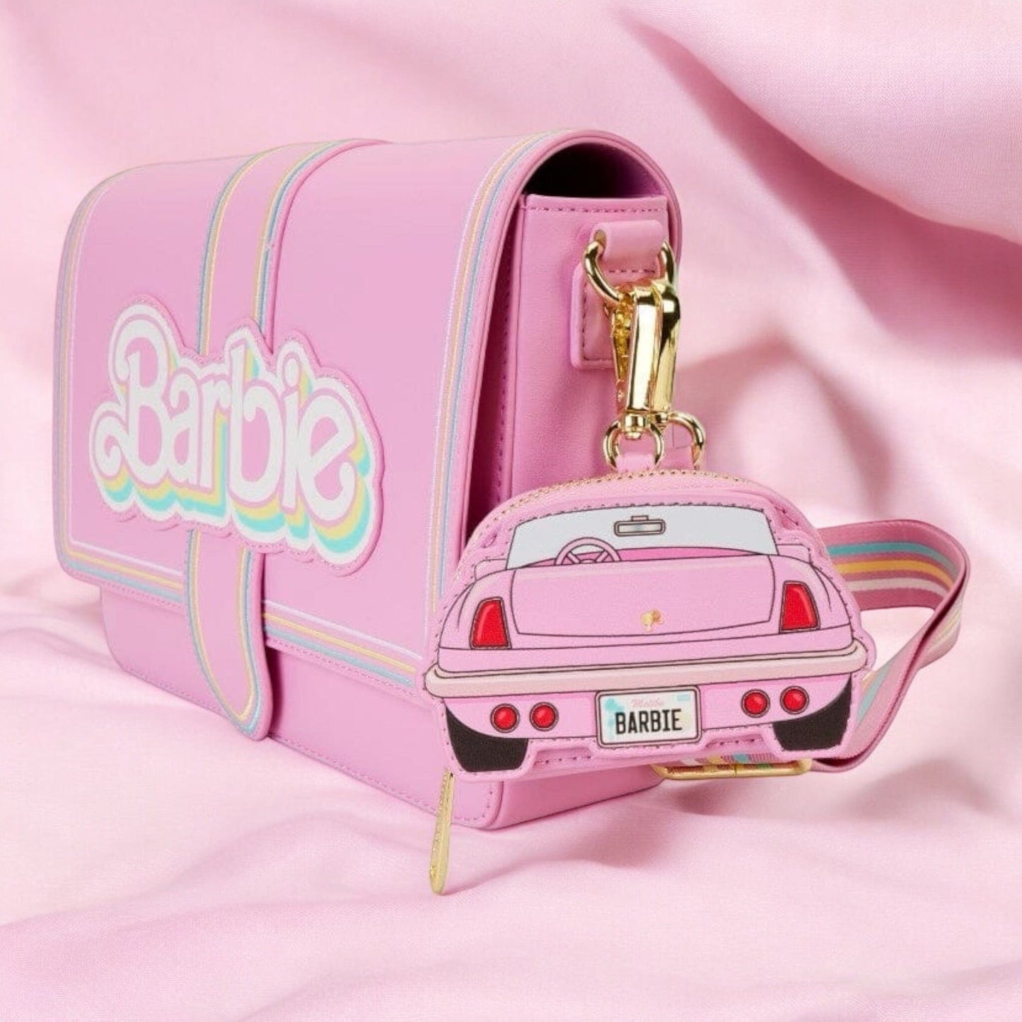 PRE COMMANDE Loungefly - Sac Bandoulière Barbie Bagages et maroquinerie ID9 