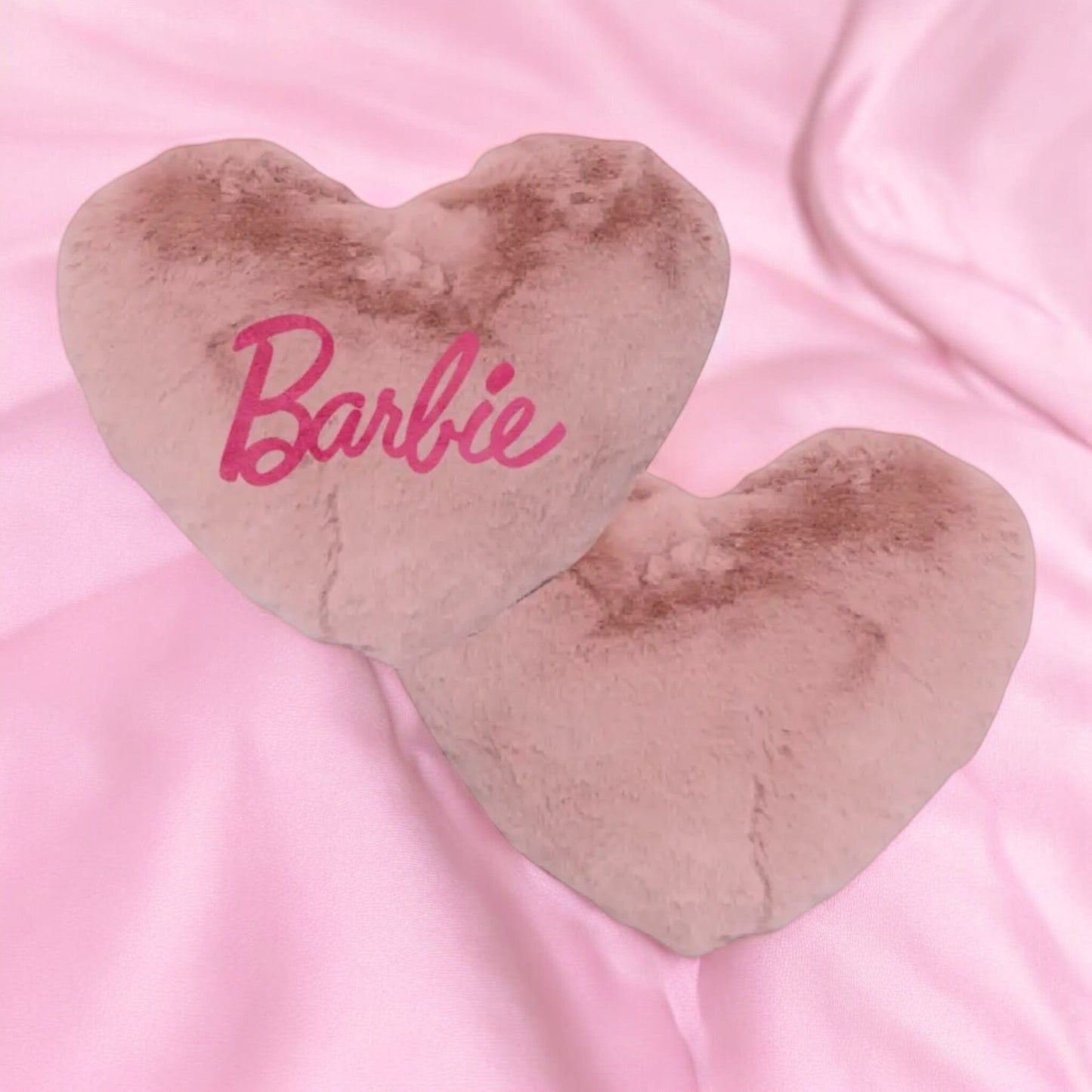 PRE COMMANDE Décoration - Coussin velours Barbie 30x30cm Vêtements Mastoys 