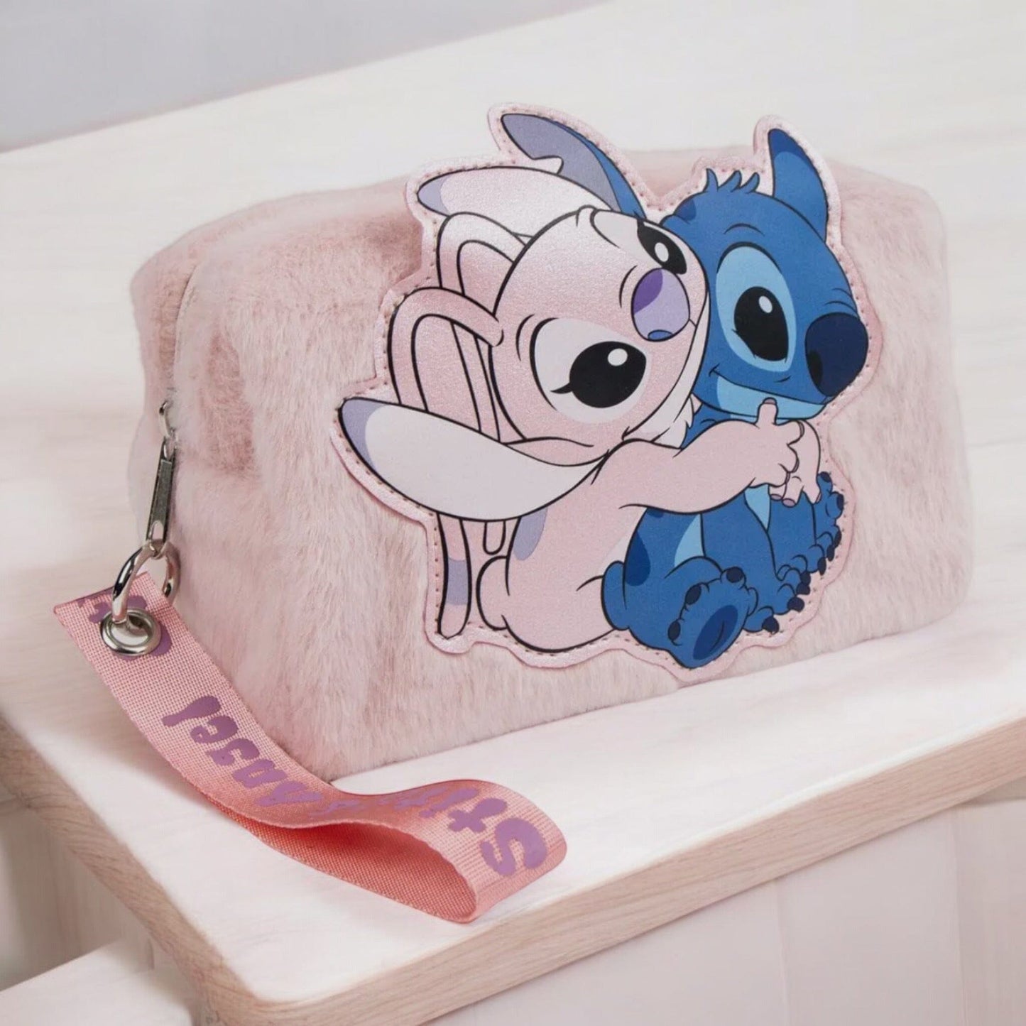 PRE COMMANDE Maroquinerie - Trousse de toilette moumoute Stitch Bagages et maroquinerie Mastoys 