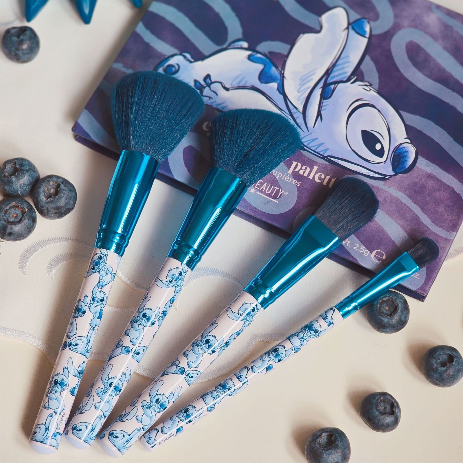 Stitch - Kit de 4 pinceaux à maquillage Pinceaux Maquillage Chez Anylem Beauty 